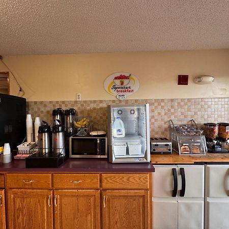 Super 8 By Wyndham Appomattox Va Hotel Екстериор снимка