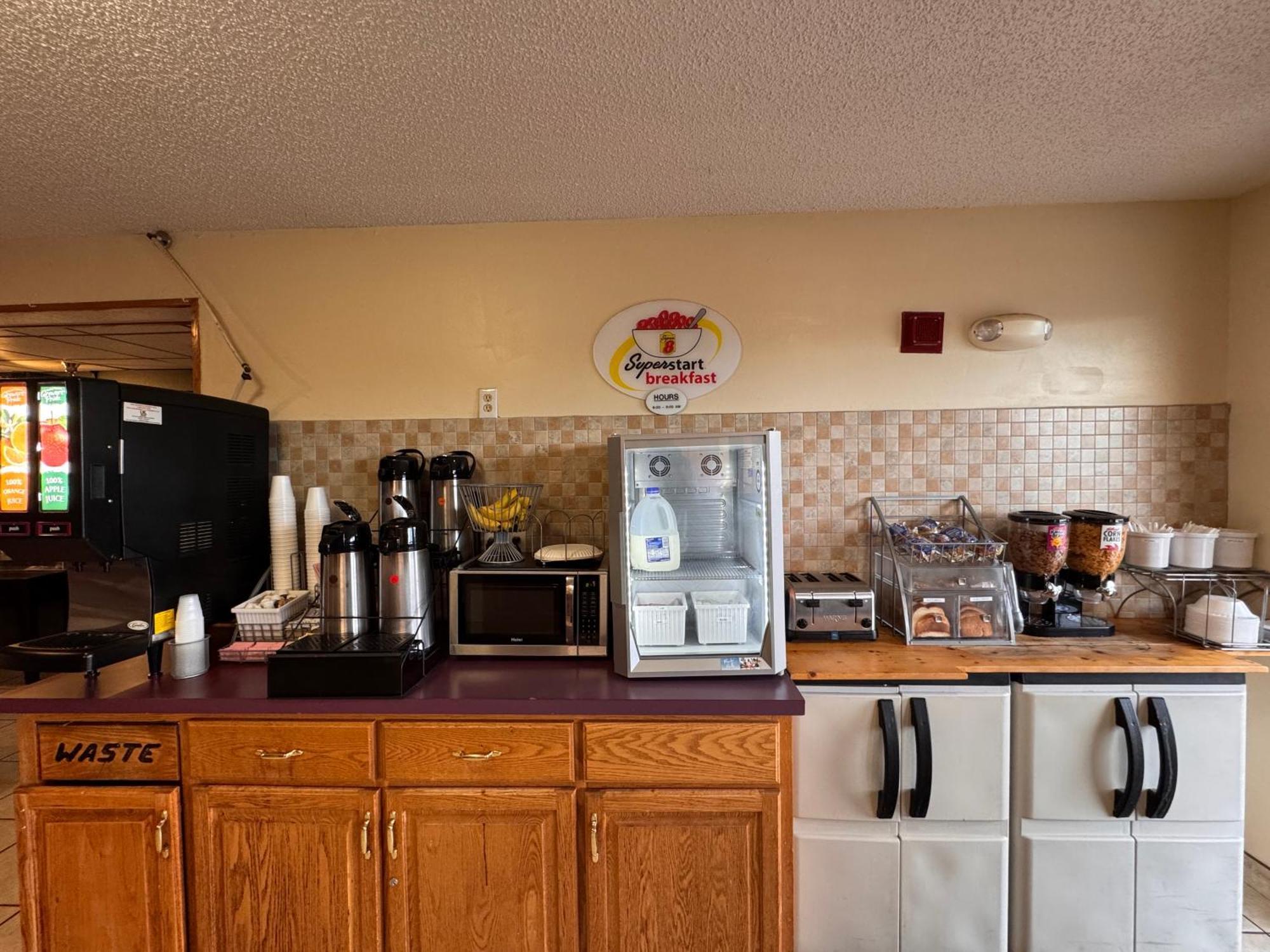 Super 8 By Wyndham Appomattox Va Hotel Екстериор снимка